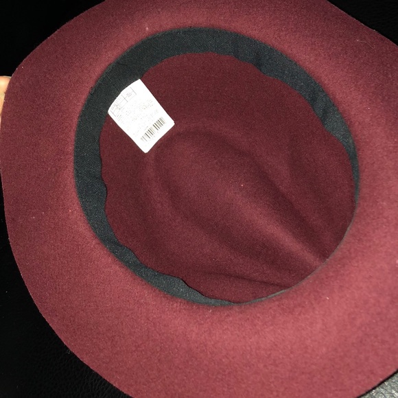 Hat - Picture 3 of 4